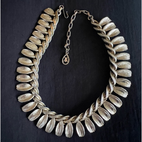 Vintage Choker - Picture 9 of 9